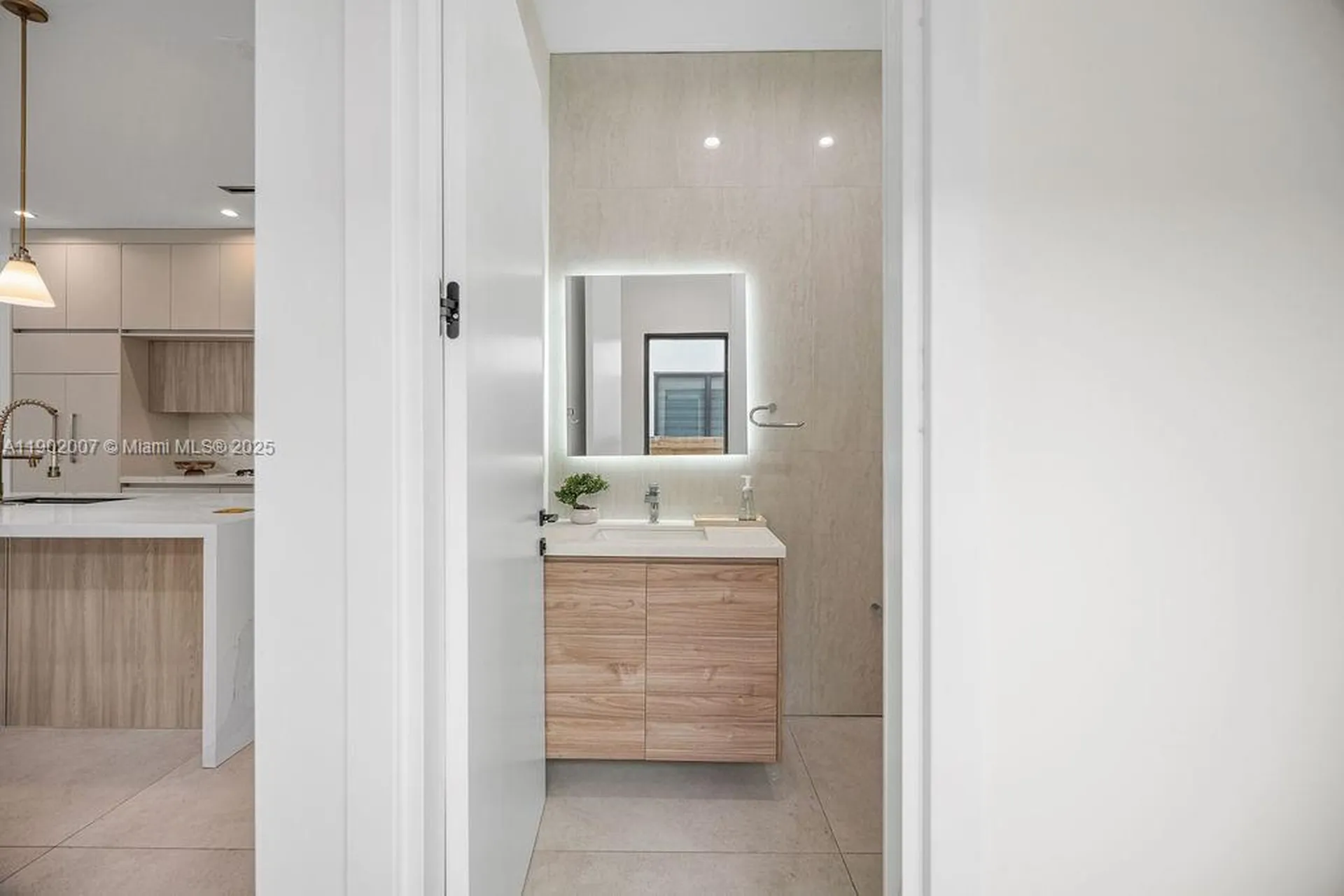 308 NE 14th Avenue Fort Lauderdale FL 33301