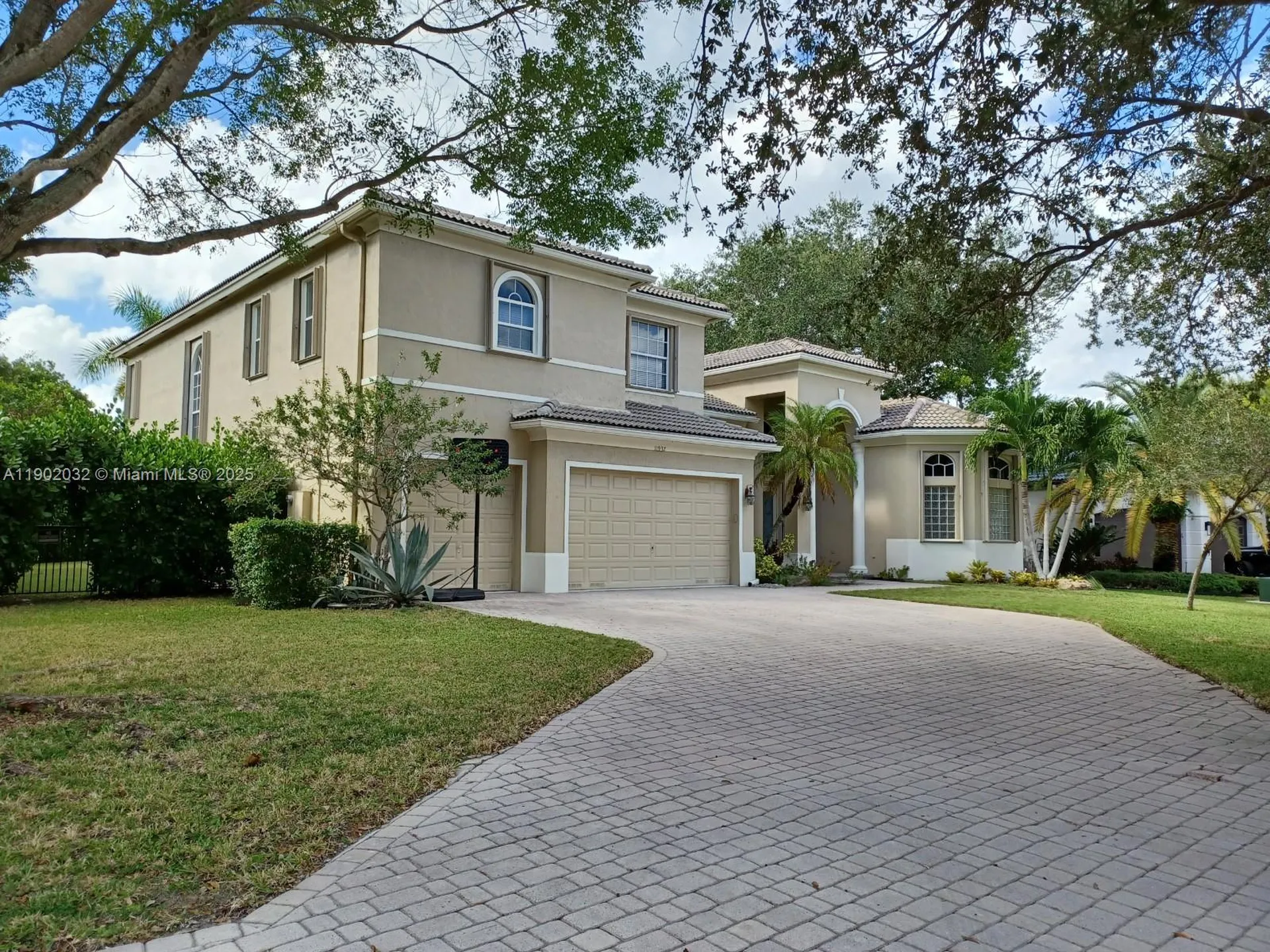 11937 NW 11th Court Coral Springs FL 33071