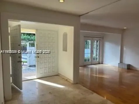 301 W Rivo Alto Drive Miami Beach FL 33139