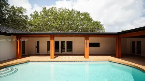 15321 SW 82nd Avenue Palmetto Bay FL 33157