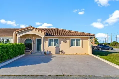 7539 NW 173rd Terrace Hialeah FL 33015