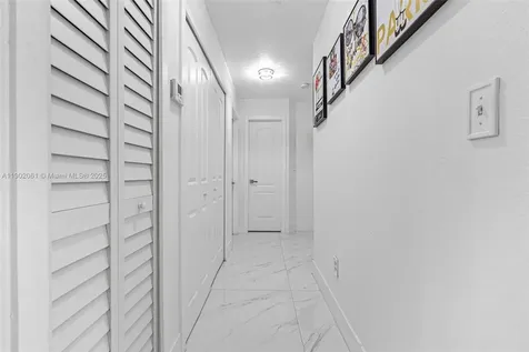 7539 NW 173rd Terrace Hialeah FL 33015