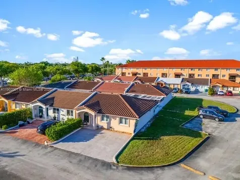 7539 NW 173rd Terrace Hialeah FL 33015