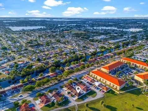 7539 NW 173rd Terrace Hialeah FL 33015