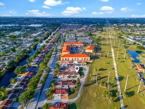 7539 NW 173rd Terrace Hialeah FL 33015