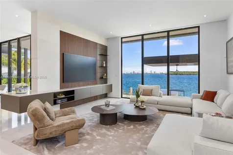 11404 N Bayshore Drive North Miami FL 33181
