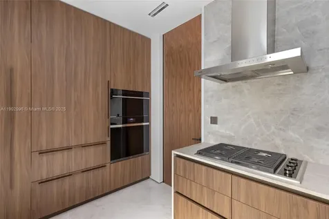 11404 N Bayshore Drive North Miami FL 33181