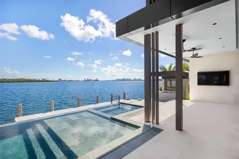 11404 N Bayshore Drive North Miami FL 33181