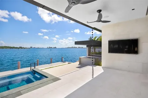 11404 N Bayshore Drive North Miami FL 33181