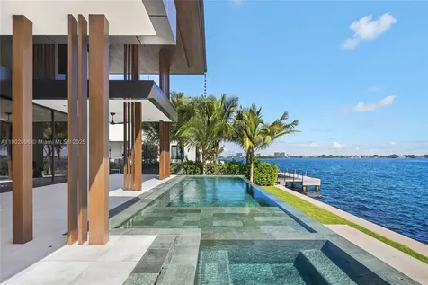 11404 N Bayshore Drive North Miami FL 33181
