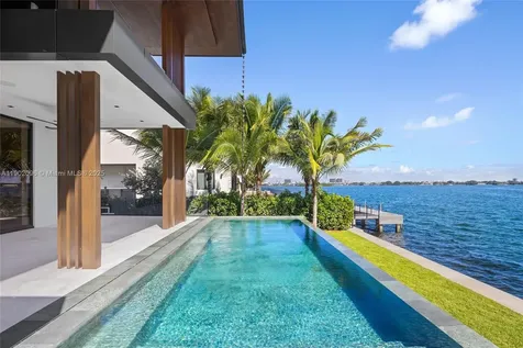11404 N Bayshore Drive North Miami FL 33181
