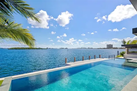 11404 N Bayshore Drive North Miami FL 33181