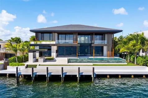 11404 N Bayshore Drive North Miami FL 33181