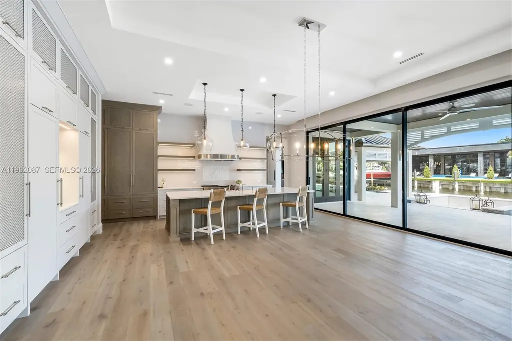 2605 Castilla Isle Fort Lauderdale FL 33301