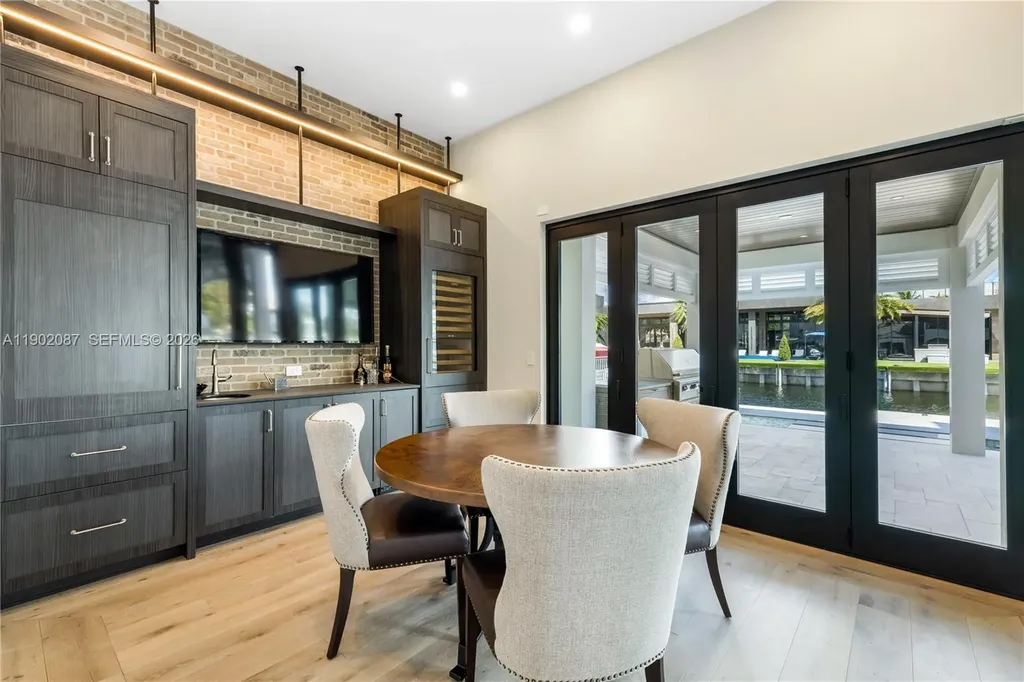 2605 Castilla Isle Fort Lauderdale FL 33301