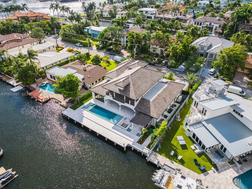 2605 Castilla Isle Fort Lauderdale FL 33301