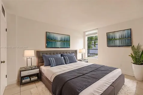 8821 W Flagler Street Miami FL 33174