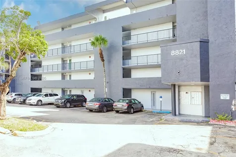 8821 W Flagler Street Miami FL 33174