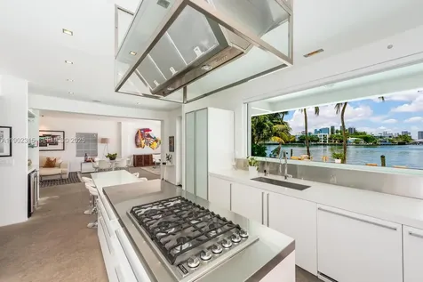 302 W San Marino Drive Miami Beach FL 33139