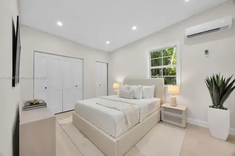 1213 La Mancha Avenue Coral Gables FL 33134