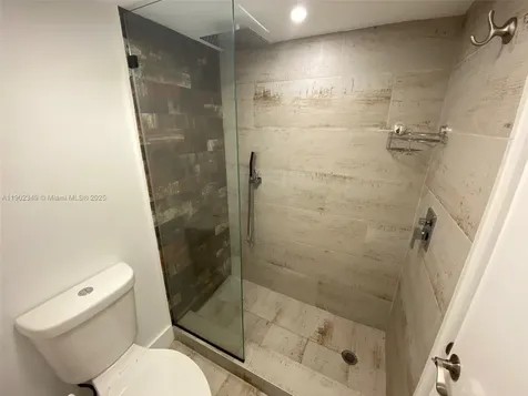 3161 S Ocean Drive Hallandale Beach FL 33009