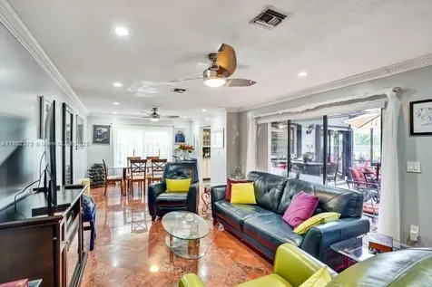 10026 NW 52nd Terrace Doral FL 33178