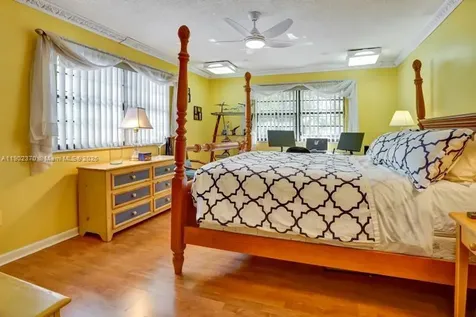 10026 NW 52nd Terrace Doral FL 33178