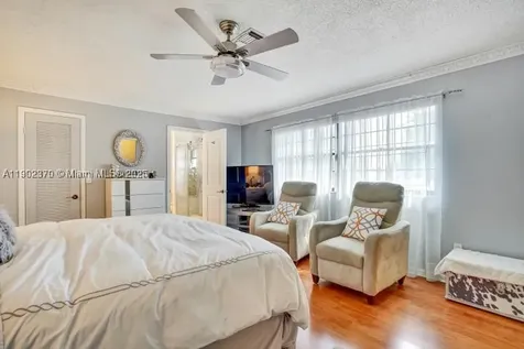 10026 NW 52nd Terrace Doral FL 33178