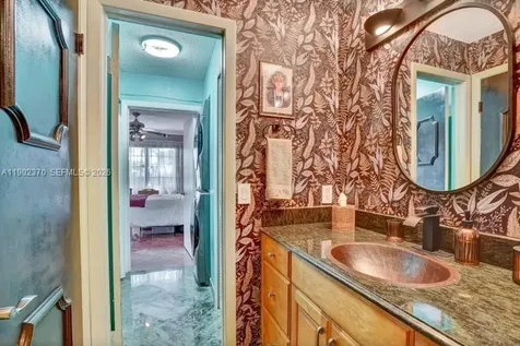 10026 NW 52nd Terrace Doral FL 33178