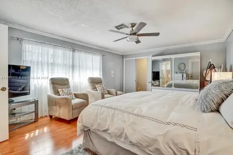 10026 NW 52nd Terrace Doral FL 33178