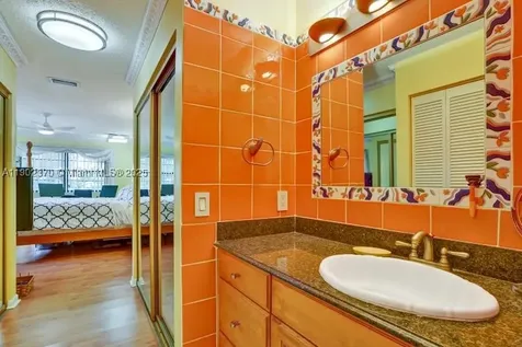 10026 NW 52nd Terrace Doral FL 33178
