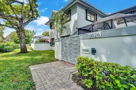 10026 NW 52nd Terrace Doral FL 33178