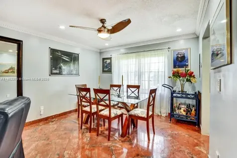10026 NW 52nd Terrace Doral FL 33178