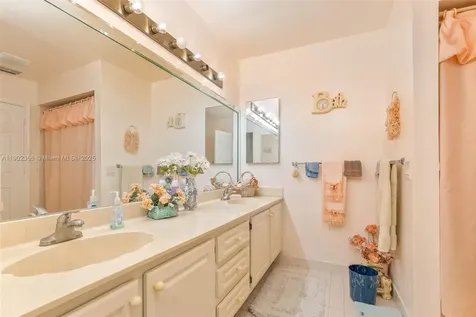 5641 Thistledown Terrace Davie FL 33331