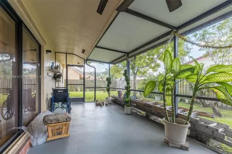 5641 Thistledown Terrace Davie FL 33331