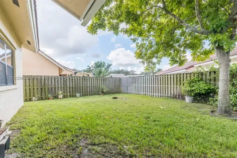 5641 Thistledown Terrace Davie FL 33331