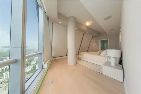 17121 Collins Avenue Sunny Isles Beach FL 33160