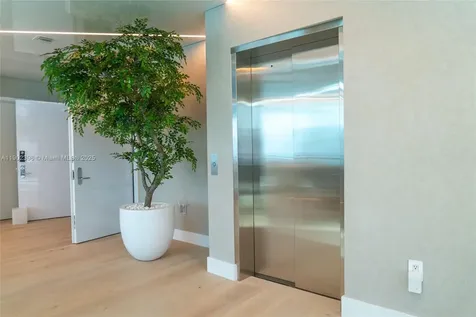 17121 Collins Avenue Sunny Isles Beach FL 33160