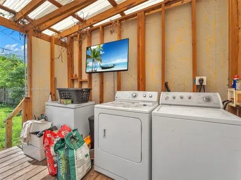 1928 Dewey Street Hollywood FL 33020