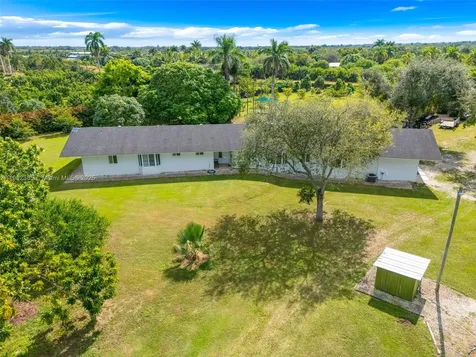 26715 SW 203rd Avenue Homestead FL 33031