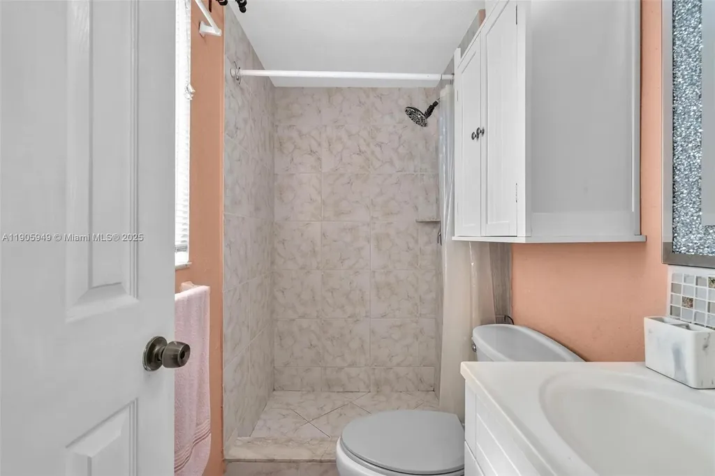 3270 NW 104th Avenue Coral Springs FL 33065