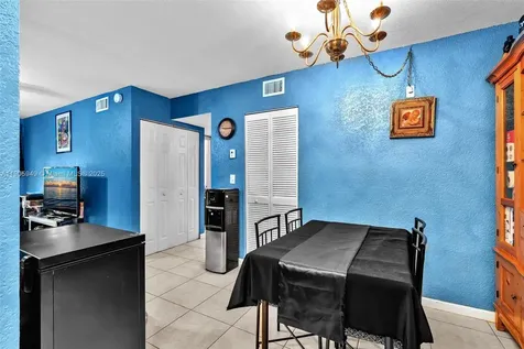 3270 NW 104th Avenue Coral Springs FL 33065