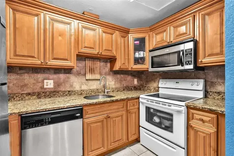3270 NW 104th Avenue Coral Springs FL 33065