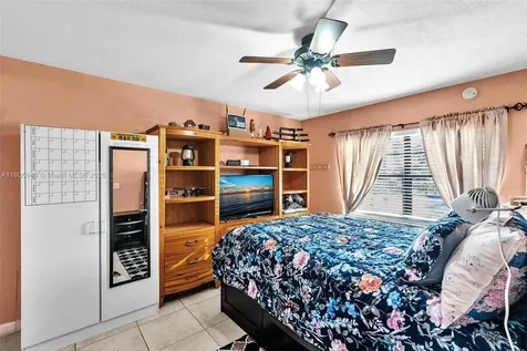 3270 NW 104th Avenue Coral Springs FL 33065