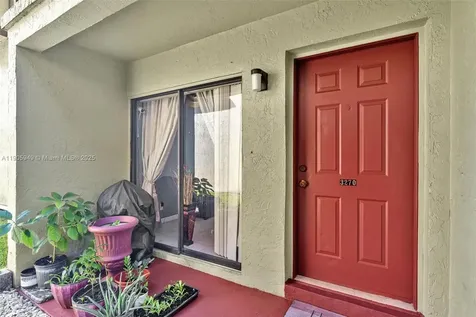 3270 NW 104th Avenue Coral Springs FL 33065