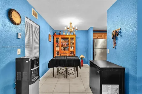 3270 NW 104th Avenue Coral Springs FL 33065