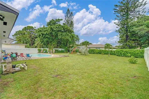 17000 NW 18th Avenue Miami Gardens FL 33056