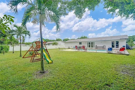 17000 NW 18th Avenue Miami Gardens FL 33056