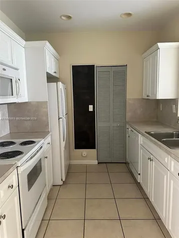 1040 NE 42nd Place Homestead FL 33033