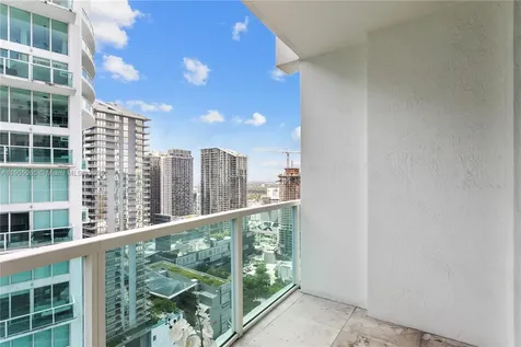 31 SE 5th Street Miami FL 33131